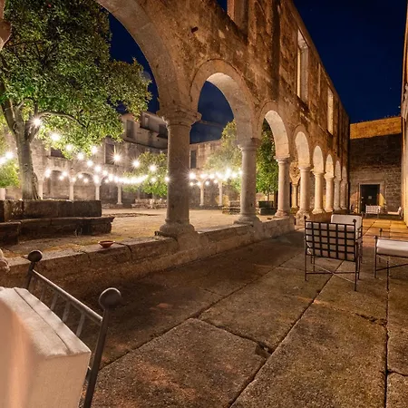 Hotel Mosteiro De 5*