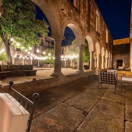 Hotel Mosteiro De 5*