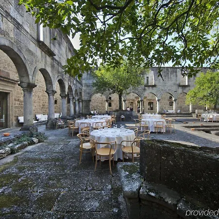 Mosteiro De Amares