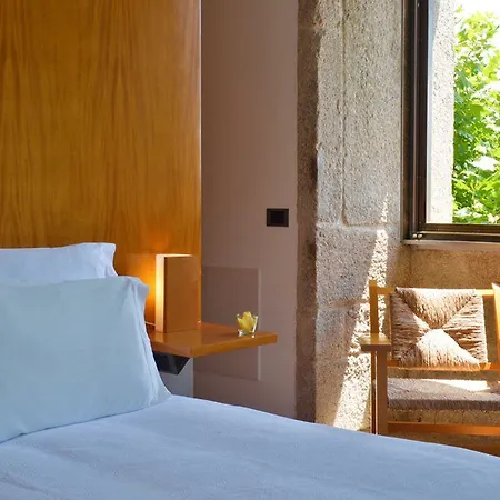 Hotel Mosteiro De 5*