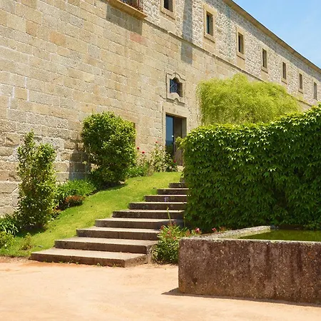 Mosteiro De 5* Amares