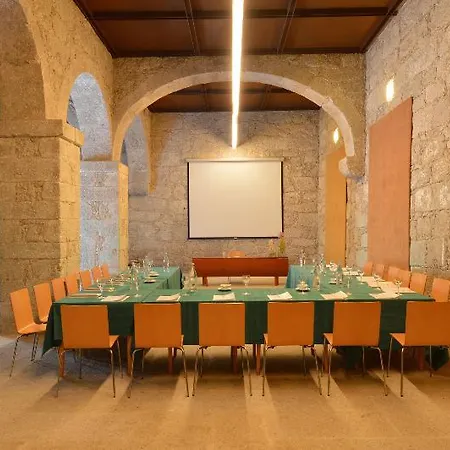 Mosteiro De Amares