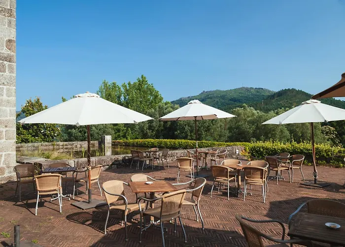 Mosteiro De אמאריס