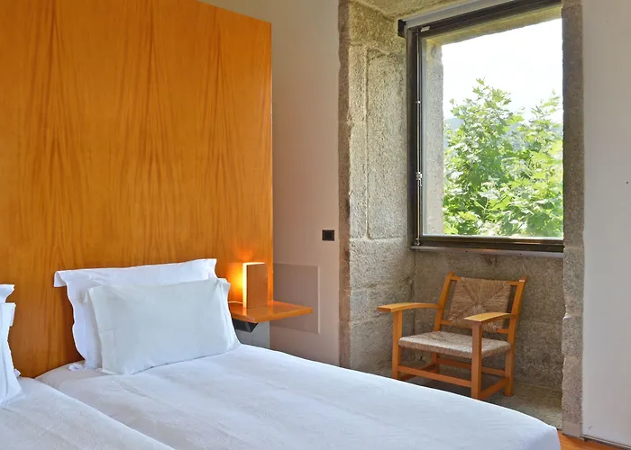 Mosteiro De אמאריס