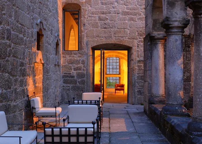 Mosteiro De 5* Amares