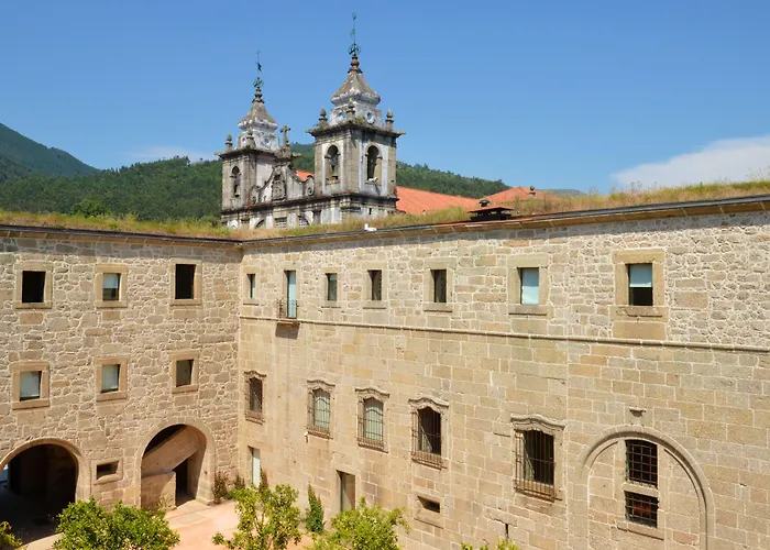 Hotel Mosteiro De 5*