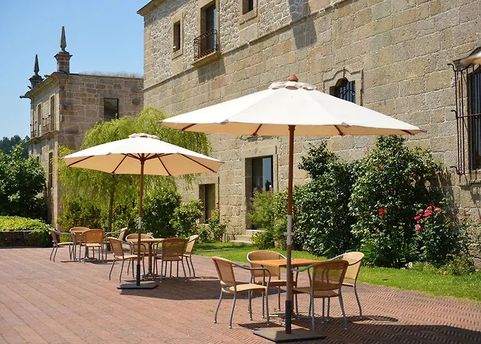 Mosteiro De 5* אמאריס