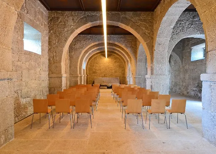 Hotel Mosteiro De 5*